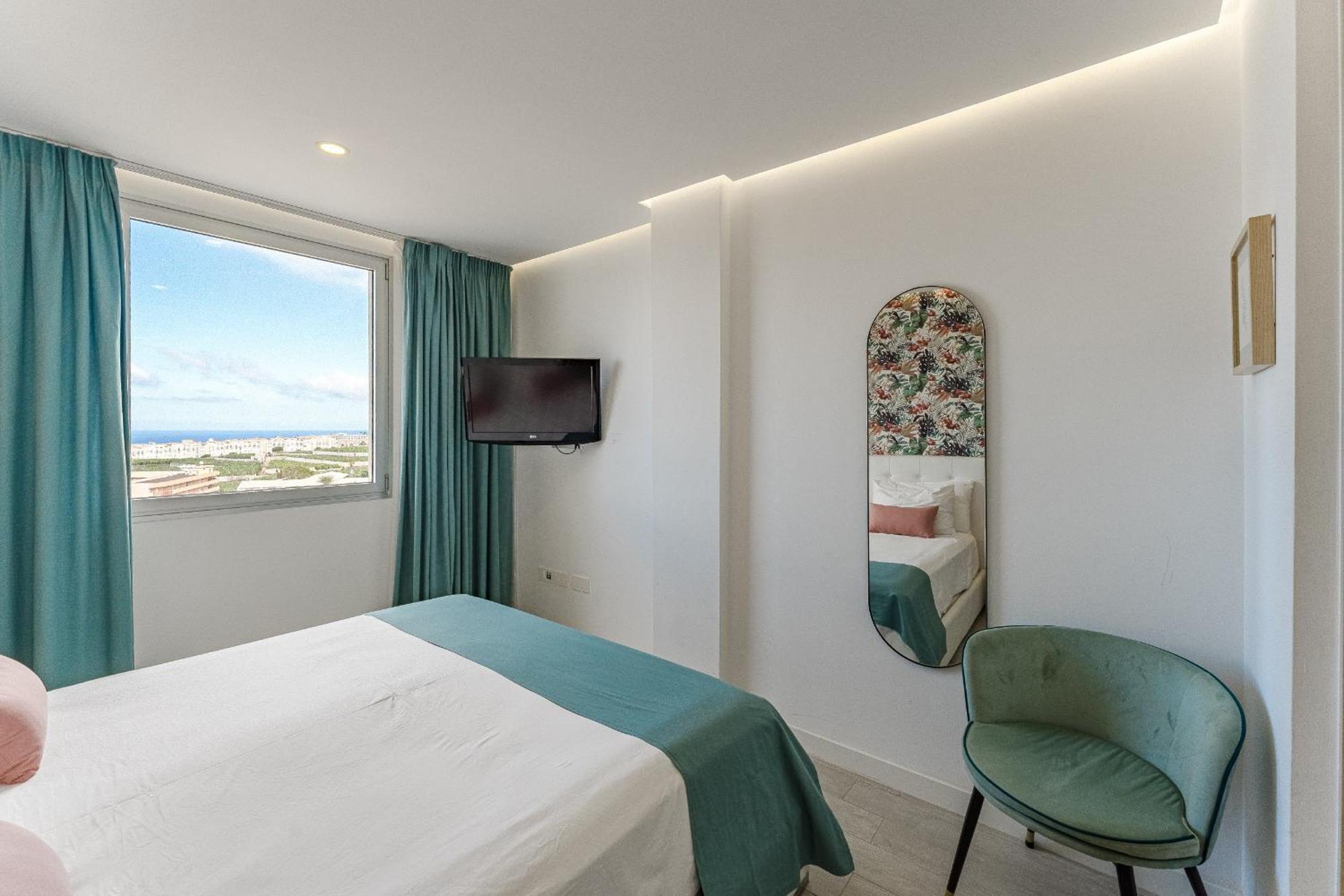 Ocean Garden Playa Paraiso Арона Экстерьер фото